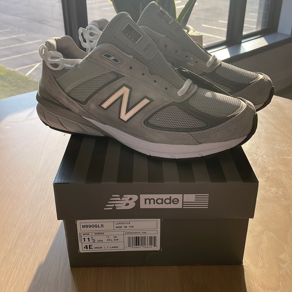 Brand New, New Balance 990v4, Mens 11.5